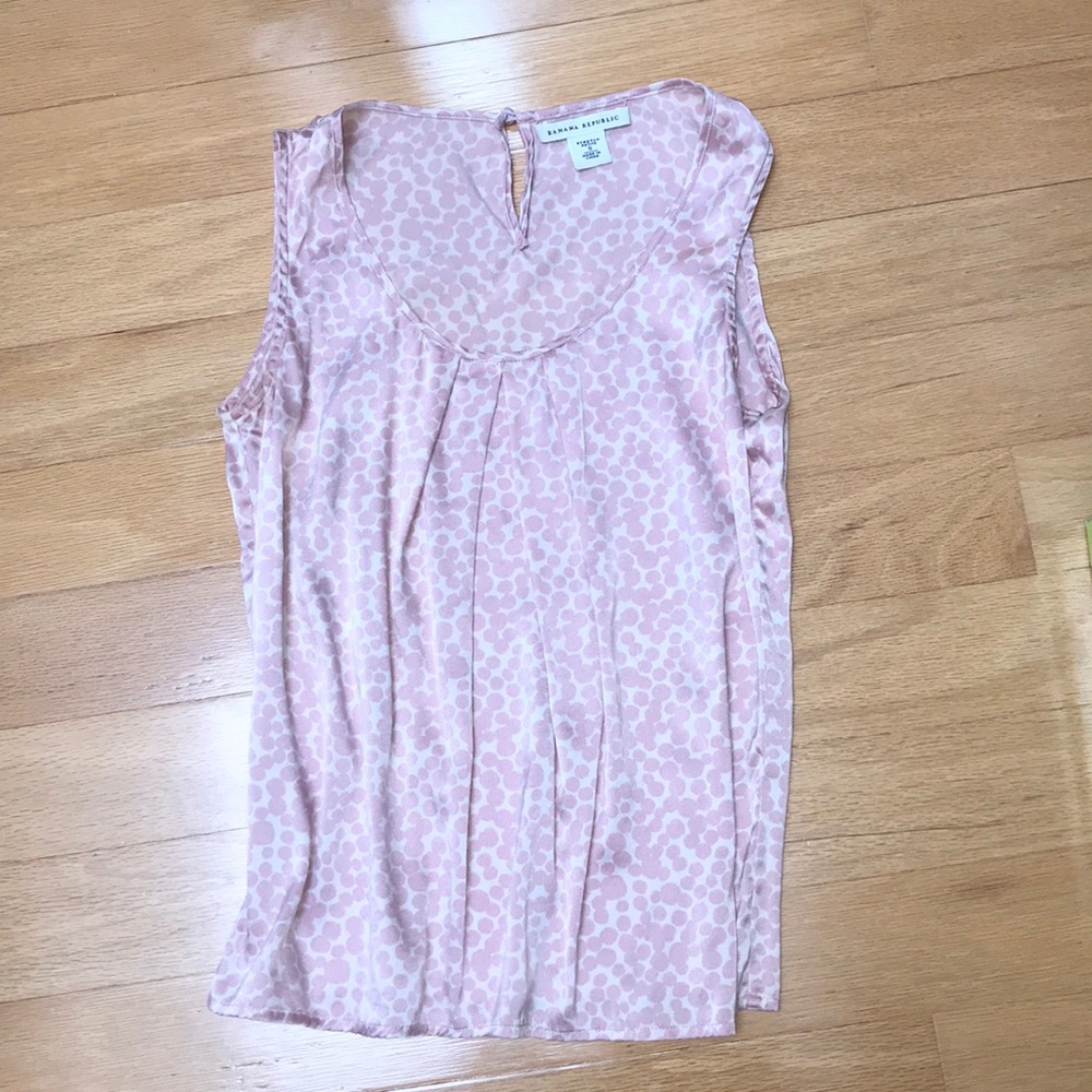 Banana Republic beautiful spring silky pink Top Petite